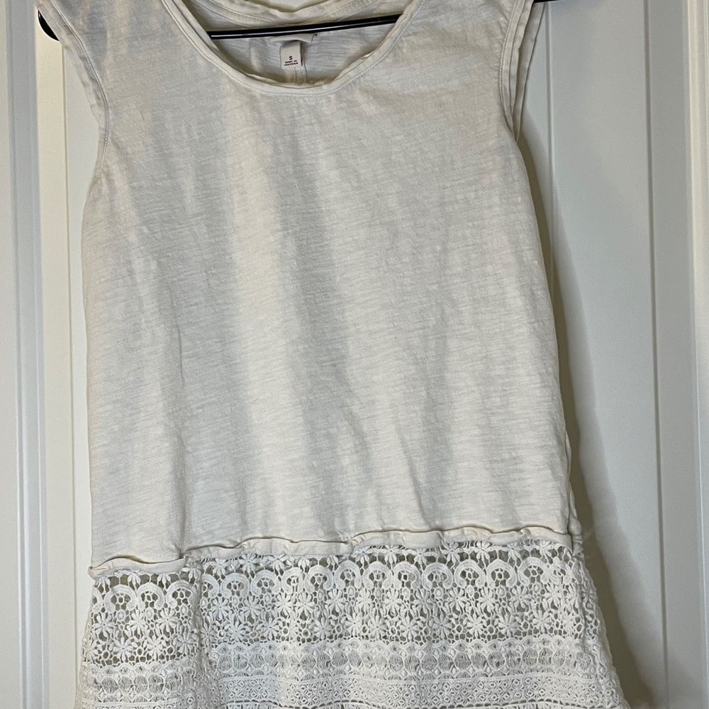 Women’s Lace Top